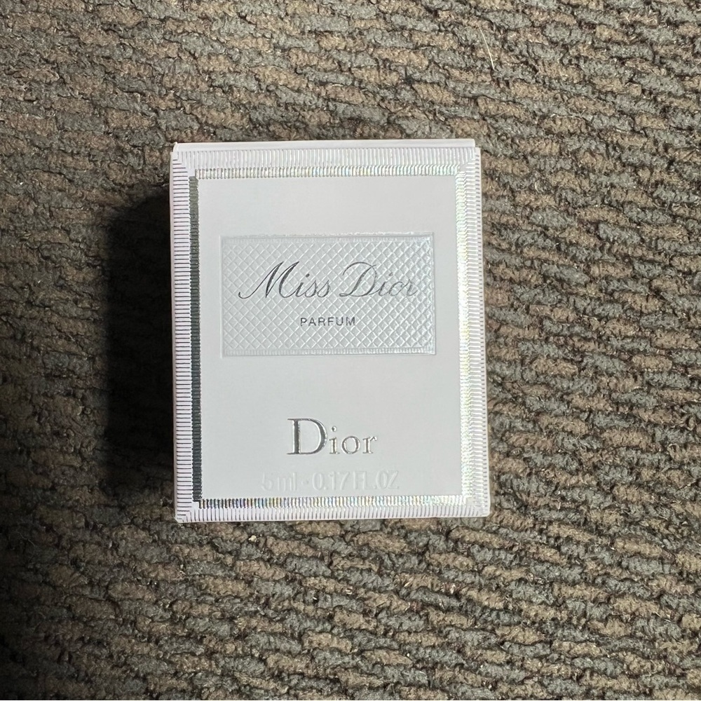 Dior Miss Dior Parfum Box - White and Silver